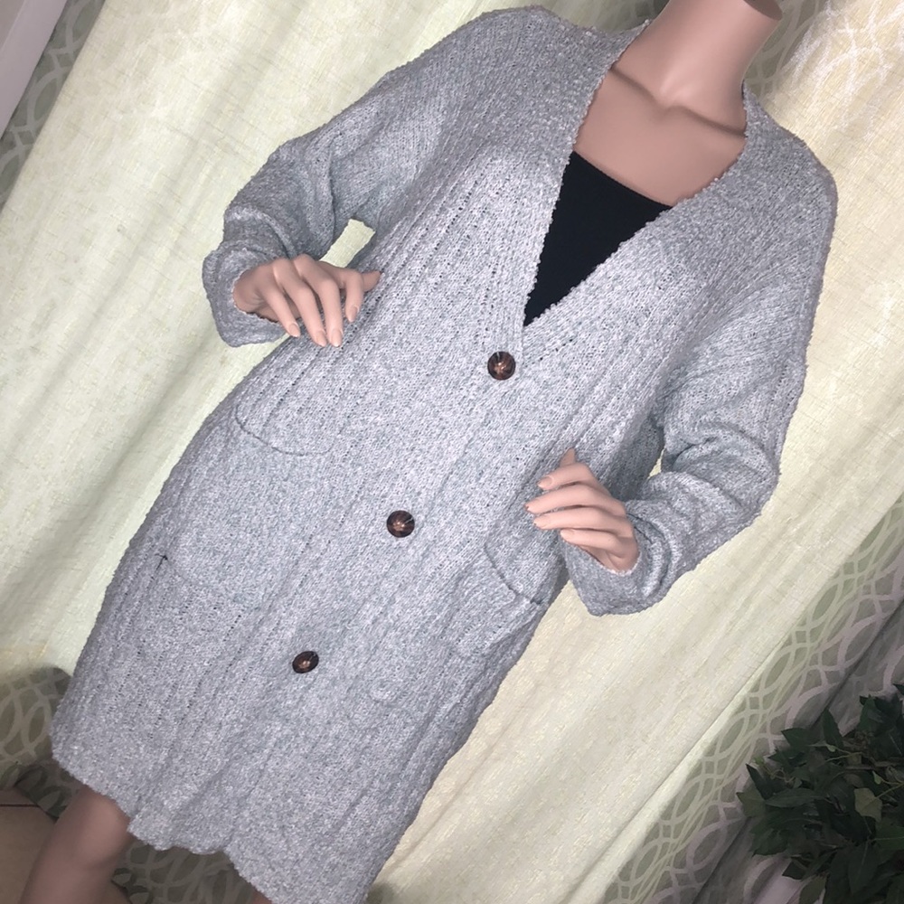 LONG SLEEVE BUTTON UP CARDIGAN
